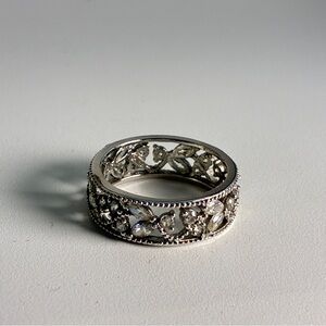 Elegant Sterling Silver Floral Ring